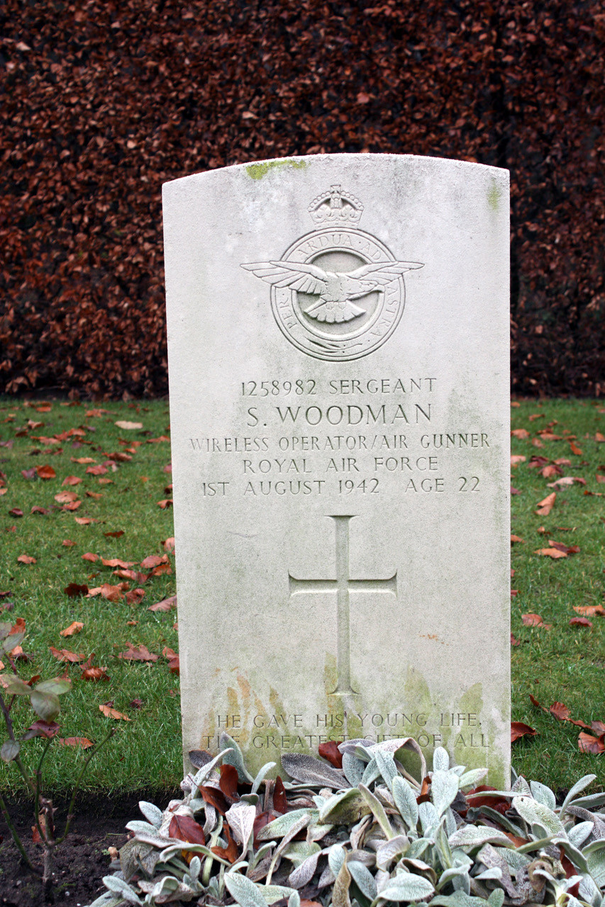 1258982, Sgt Stanley Woodman, RAFVR, age 22